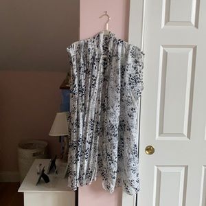 Lightweight cheetah print shawl